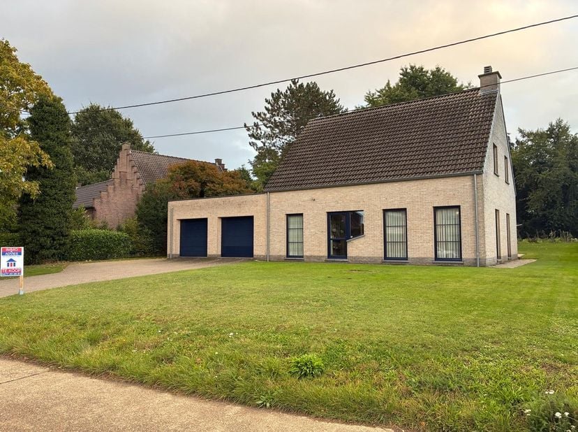 Huis te koop in Eindhoutsebaan 13,
                    2450 Meerhout