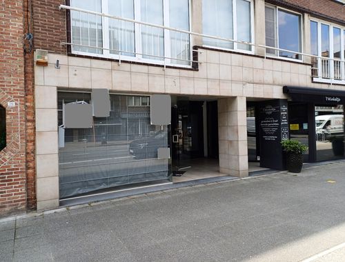                                         Handelszaak te huur in Brasschaat, € 3.550
