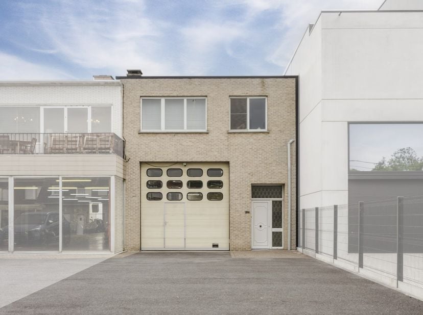 Huis te koop in Brugsesteenweg 129 bus 1,
                    8520 Kuurne
