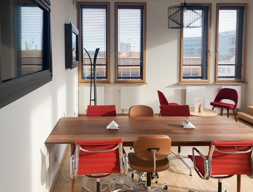                                         Bureaux à louer à Gent, € 779

