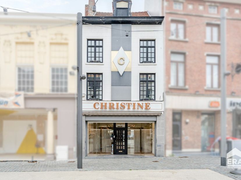 Bien professionnel à vendre à Grote Markt 32,
                    3300 Tienen