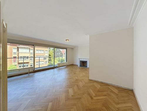                                         Appartement à louer à Woluwe-Saint-Pierre, € 1.650
