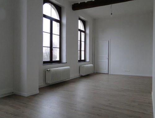                                         Appartement te huur in Jodoigne, € 900
