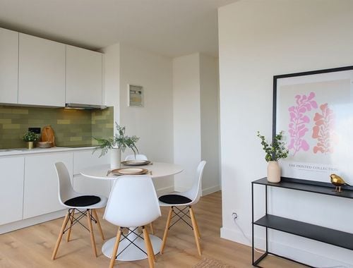                                         Appartement te koop in Harelbeke, € 115.000
