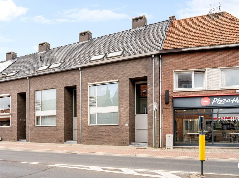 Huis te koop in Meensesteenweg 8,
                    8870 Izegem