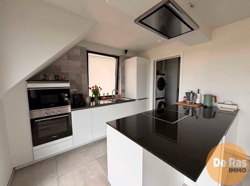 Appartement à louer
                    à 9420 Mere