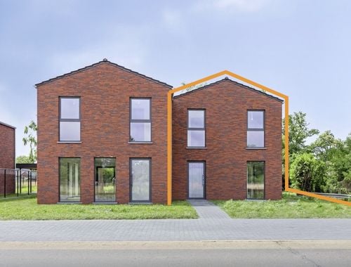                                         Maison à vendre à Opgrimbie, € 470.000
