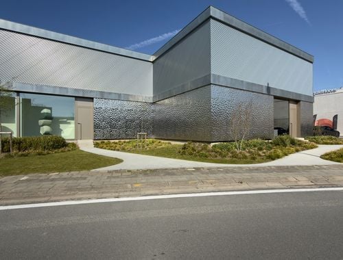                                         Kantoorruimte te huur in Zwevegem, € 2.400
