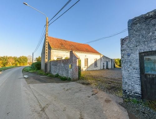                                         Ferme à vendre à Helchin, € 415.000
