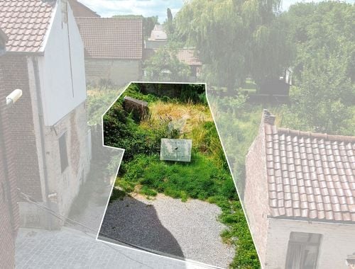                                         Bouwgrond te koop in Piéton, € 13.999
