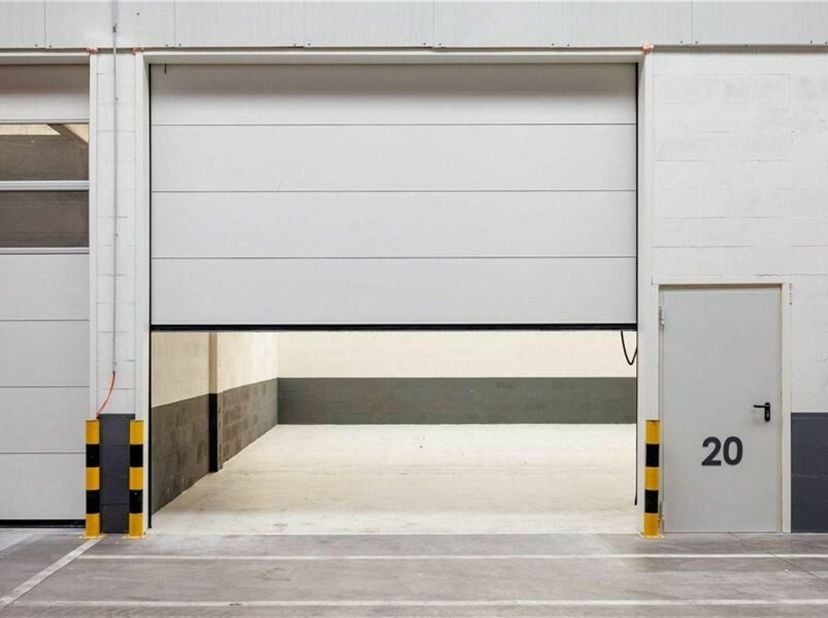 Bien professionnel à vendre
                    à 3500 Hasselt