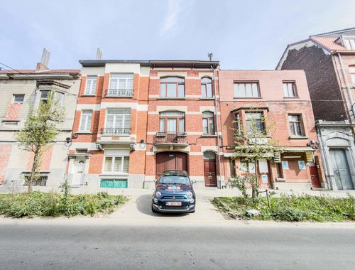                                         Eengezinswoning te koop in Sint-Jans-Molenbeek, € 485.000
