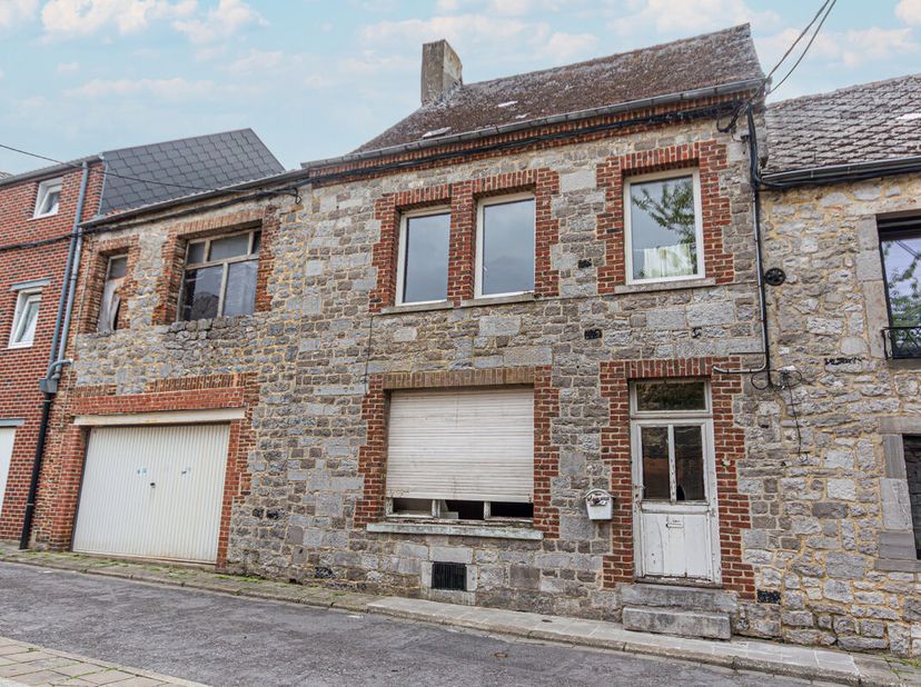 Huis te koop in ,
                    5600 Philippeville