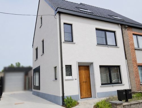                                         Eengezinswoning te huur in Merelbeke, € 1.350
