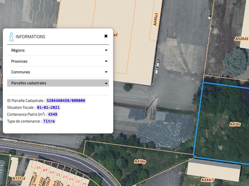 À vendre à Marchienne-au-Pont, vaste terrain industriel de 43 ares 49 centiares avec une largeur de façade de 64 mètres. Le site offre une surface int