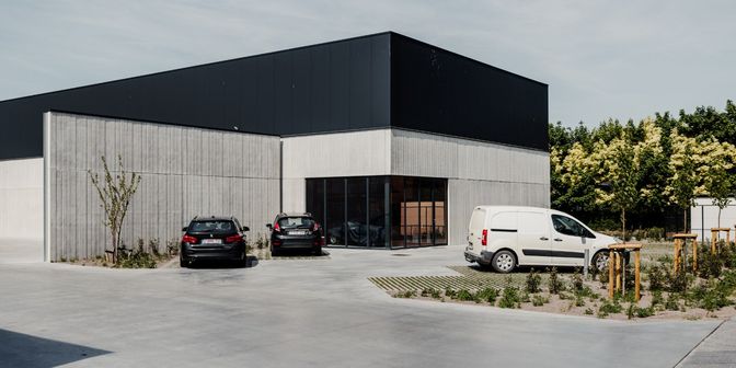 Bedrijfsvastgoed te huur in Raveschootsveldstraat 4 - a, 8750 Zwevezele