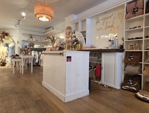                                         Handelspand te huur in Sint-Truiden, € 900
