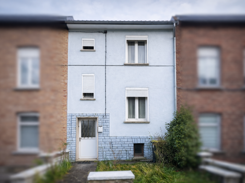 C'est dans la commune de Hautrage que se trouve cette belle maison 3 chambres. Elle est idéale par sa position et son espace. Elle nécessite quelques