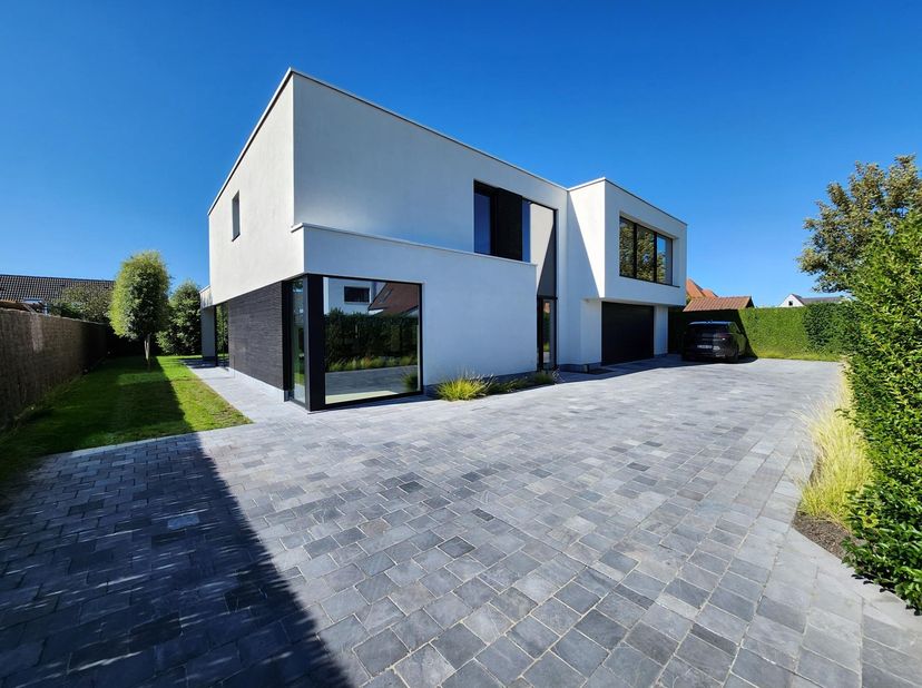 Huis te koop in Kragendijk 115A,
                    8300 Westkapelle