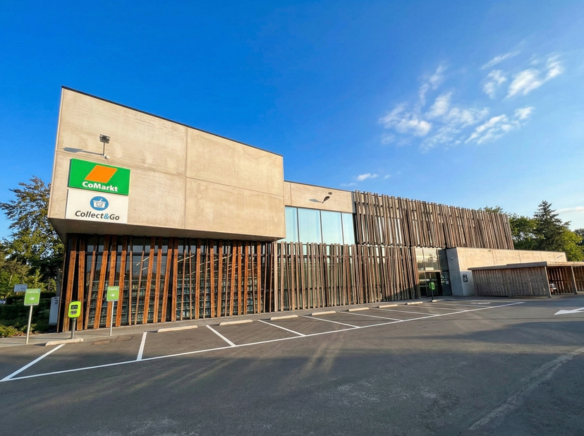 Sur le site de Colruyt Bouwel (Grobbendonk), l’ancienne Comarkt est proposée à la location.<br />
Cette surface commerciale comprend 1.765 m² en rez-d