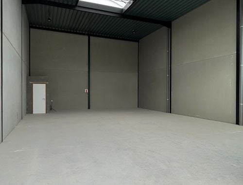                                         Bien commercial à louer à Elverdinge, € 900
