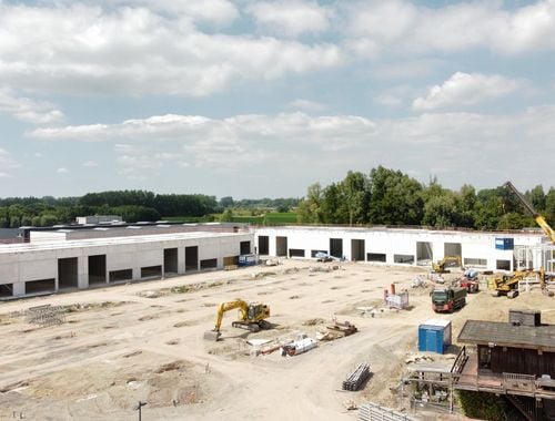                                         Bedrijfsgebouw te koop in Lede, € 488.400

