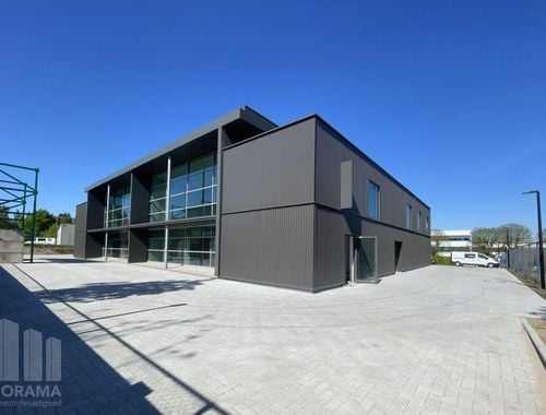                                         Kantoor te huur in Wemmel, € 8.828
