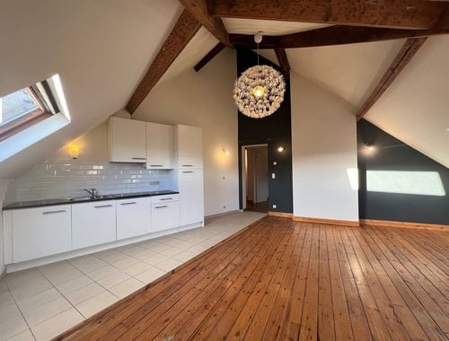                                         Appartement à louer à Forest, € 1.067
