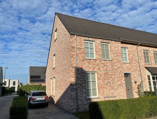                                         Eengezinswoning te huur in Deerlijk, € 1.350
