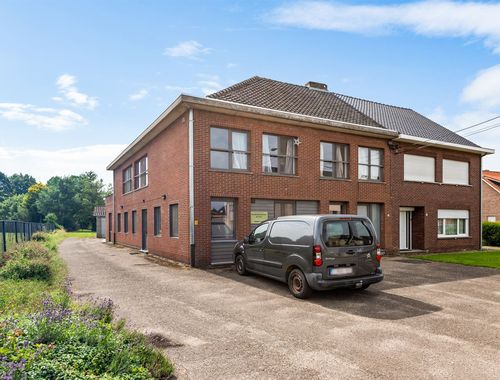                                         Appartementsgebouw te koop in Geel, € 449.000
