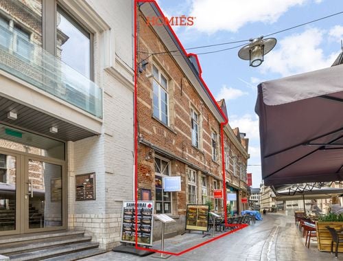                                         Bien commercial à louer à Leuven, € 3.500
