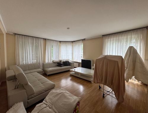                                         Appartement à louer à Saint-Gilles, € 1.100
