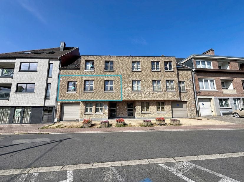 EXCLUSIVITÉ – Superbe appartement 2 chambres avec vaste terrasse à deux pas du centre de Meise<br />
À la recherche d'un appartement spacieux, lumineu