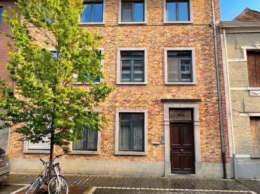 Appartement à louer
                    à 3290 Diest