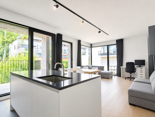                                         Appartement te huur in Genval, € 1.500
