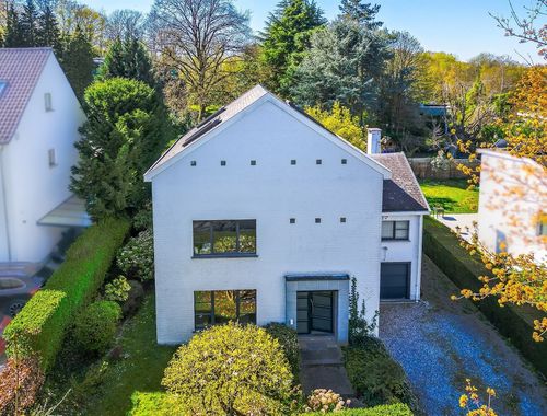                                         Villa à vendre à Uccle, € 1.250.000
