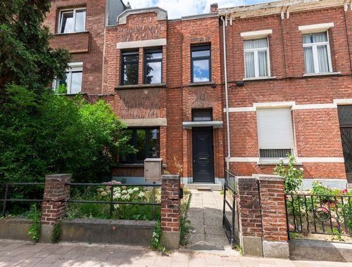                                         Eengezinswoning te koop in Merksem, € 314.000
