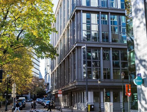                                         Bureaux à louer à Bruxelles, € 2.713
