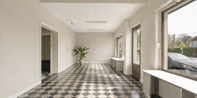 Bedrijfsvastgoed te koop in Leernsesteenweg 238, 9800 Sint-Martens-Leerne
