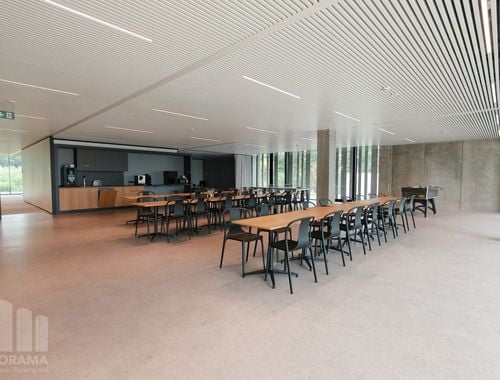                                         Kantoor te huur in Oostkamp, € 8.760
