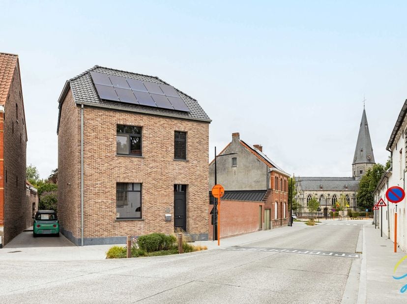 Huis te koop in ,
                    9890 Asper