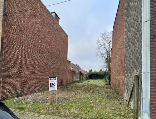                                         Bouwgrond te koop in Ronse, € 85.000
