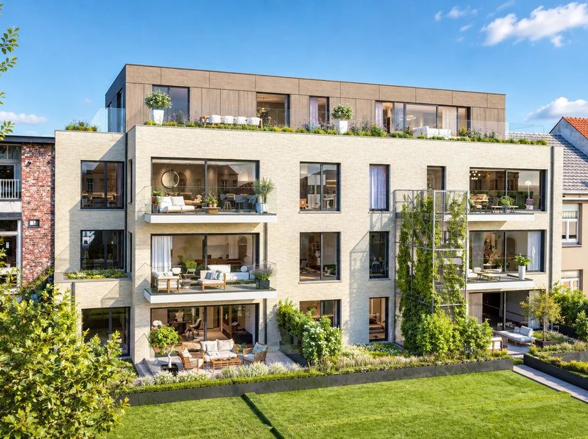 Appartement te koop in ,
                    1180 Ukkel