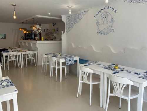                                         Handelsgelijkvloers te huur in Péruwelz, € 1.000
