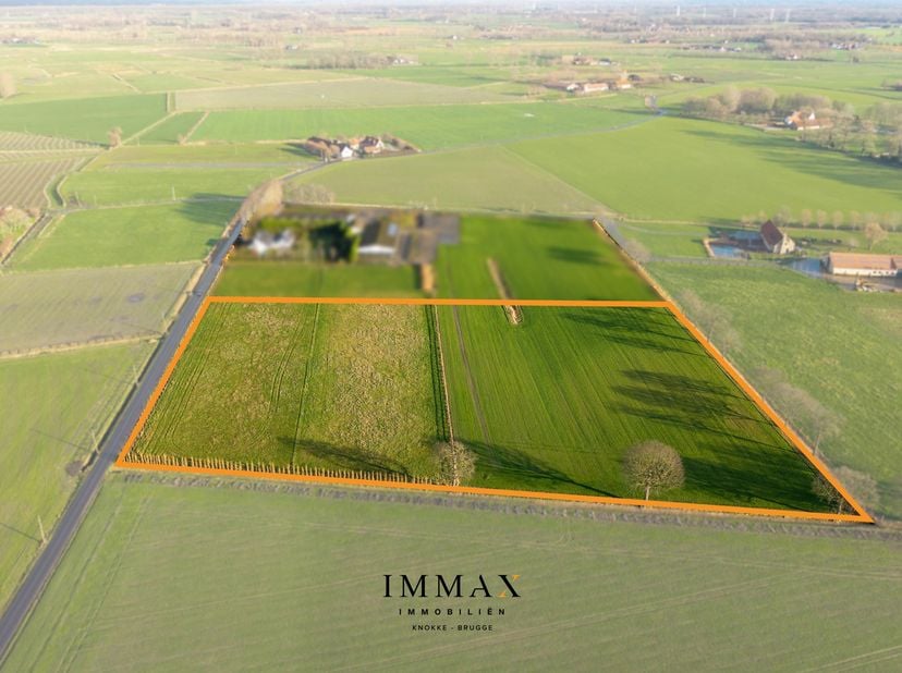 Terrain à vendre
                    à 8310 Sint-Kruis