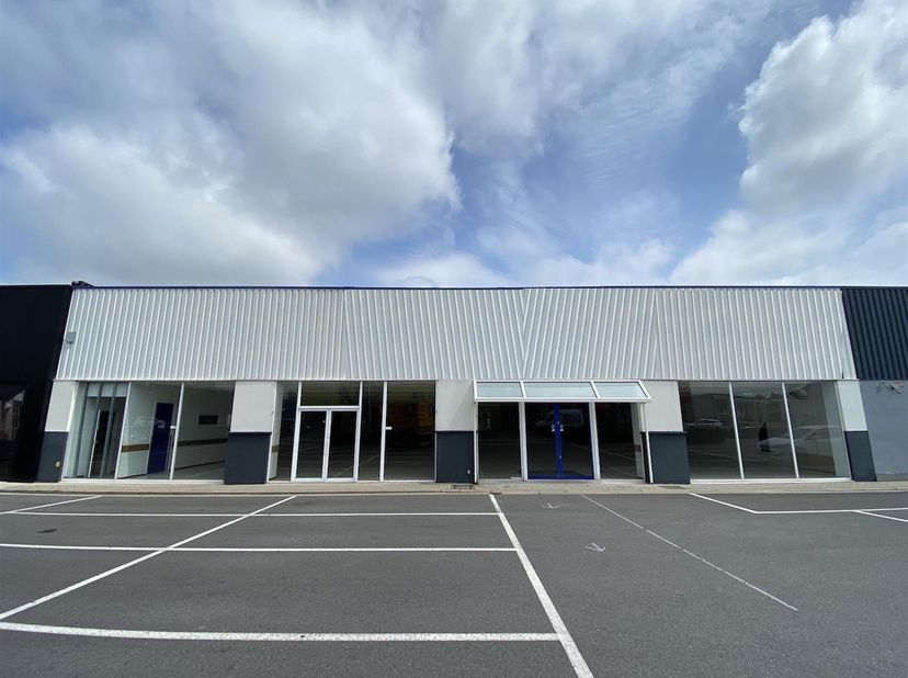 Bien professionnel à louer
                    à 8520 Kuurne