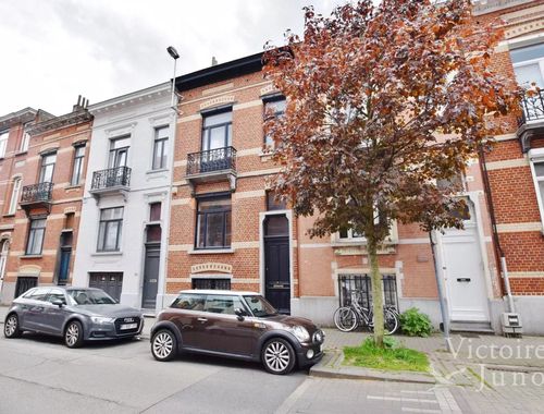                                         Woning te huur in Etterbeek, € 3.290
