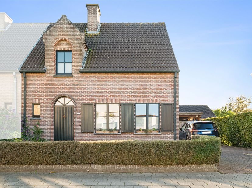 Huis te koop in Rozenstraat 11,
                    8020 Oostkamp