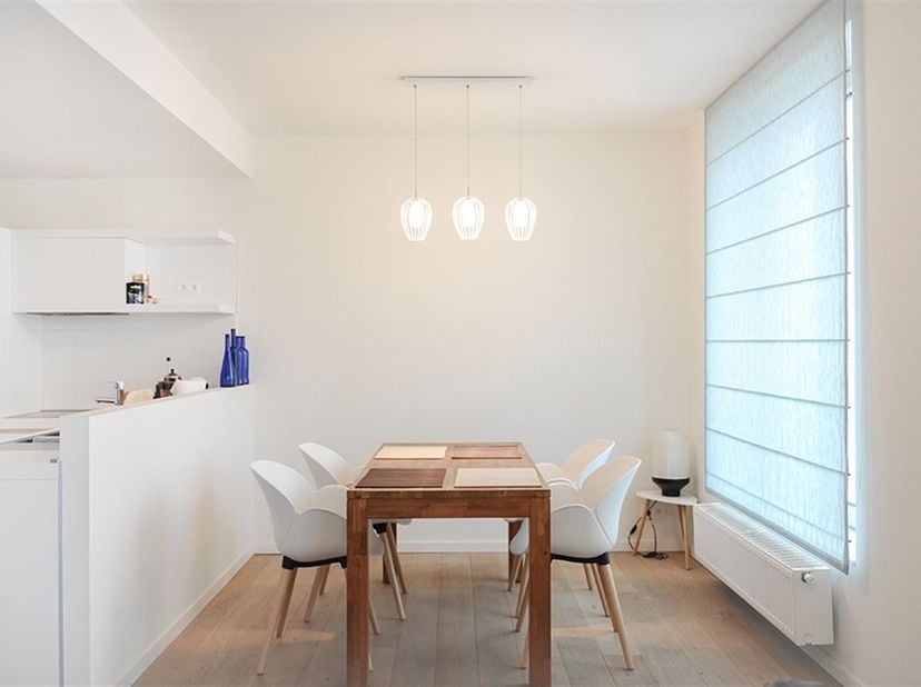Prachtig nieuwbouw appartement (CA 85m2) met ruim terras,  gelegen in de hippe en trendy buurt nabij het MAS, 't Eilandje! <br />
"Residentie Westkaa