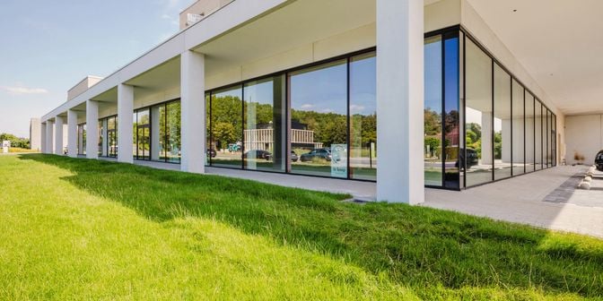 Bedrijfsvastgoed te koop in Kortrijksesteenweg 139, 9830 Sint-Martens-Latem